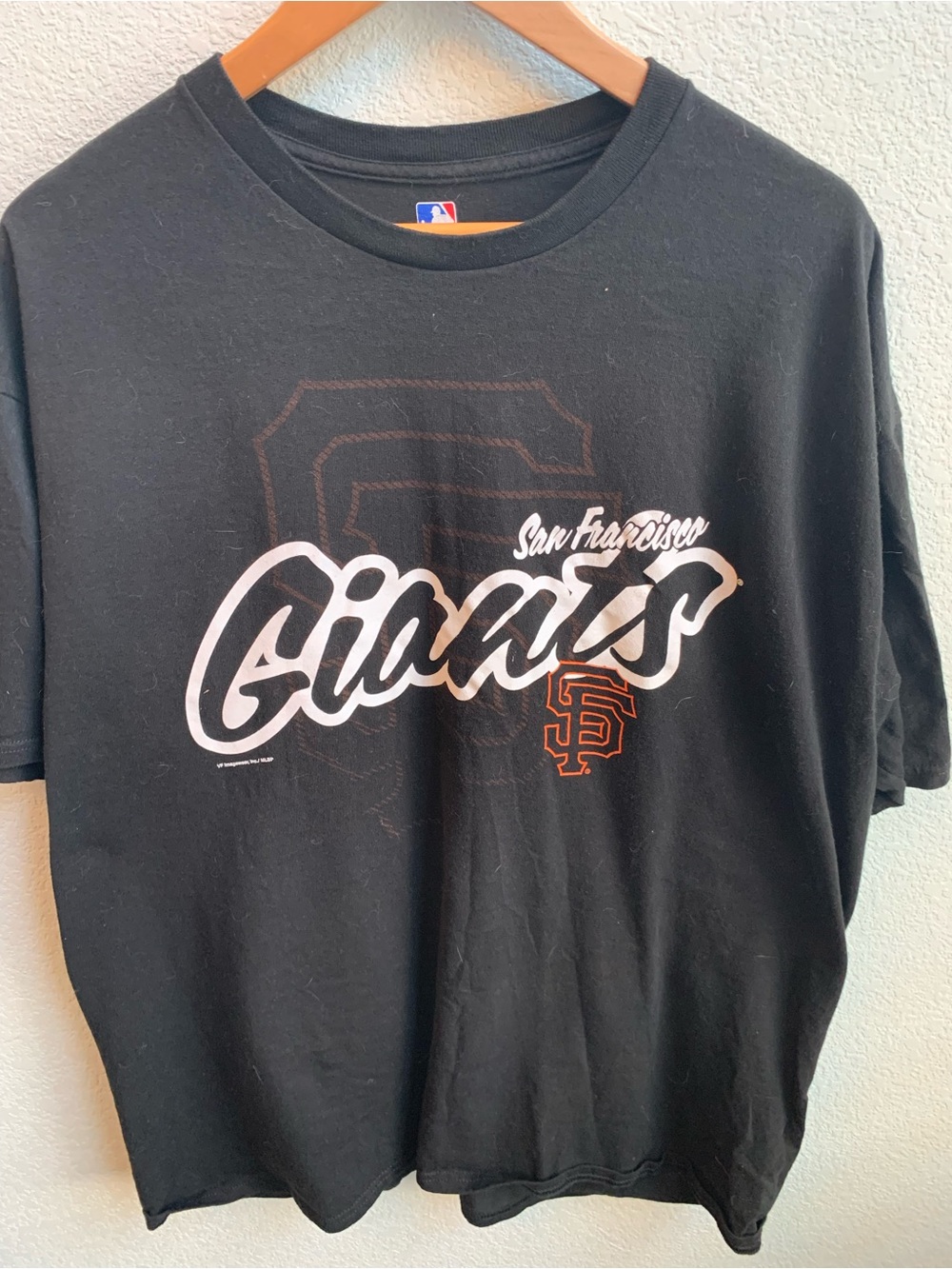 Genuine Merchandise Black San Francisco Giants Script Tee